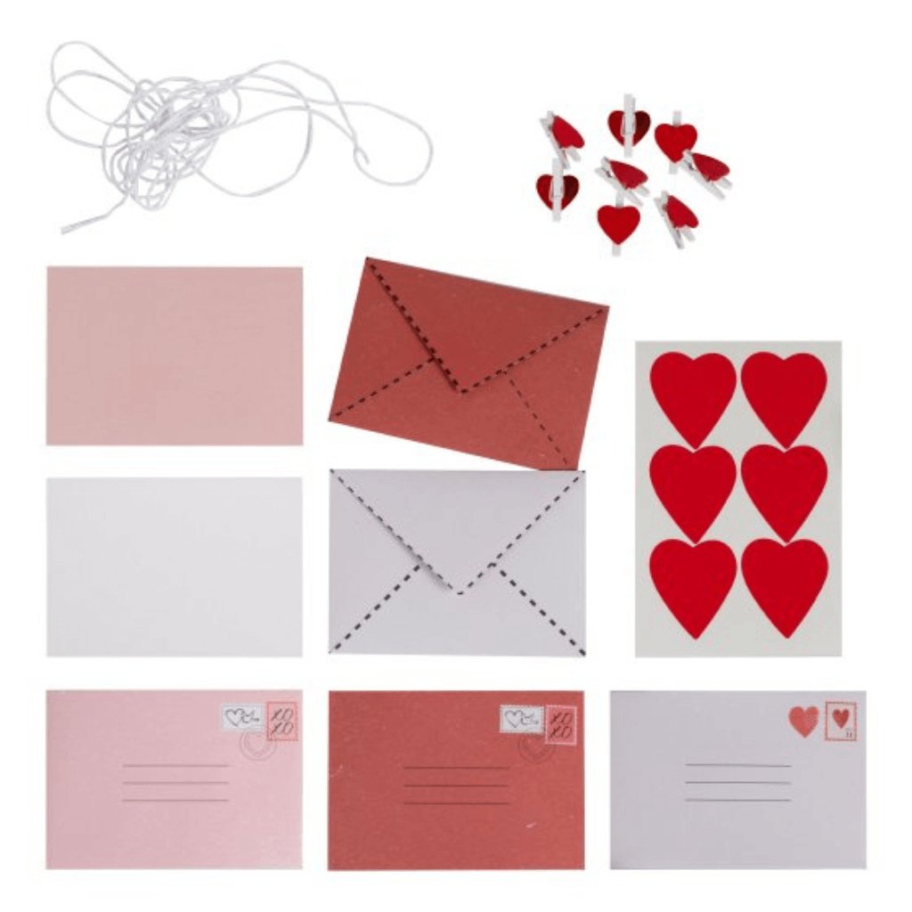 Parisian Love Wooden Note Bunting - Senior Style