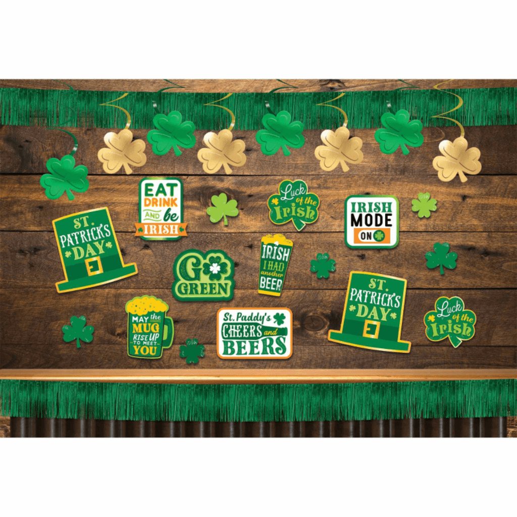 St. Patrick&#39;s Day Room Decorating Kit - Senior Style